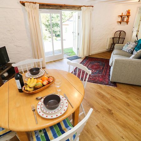 The Granary Cottage Llangranog Esterno foto